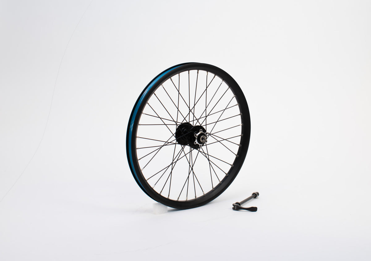 Bullitt voorwiel · FR32 · Novatech naaf · foto 1