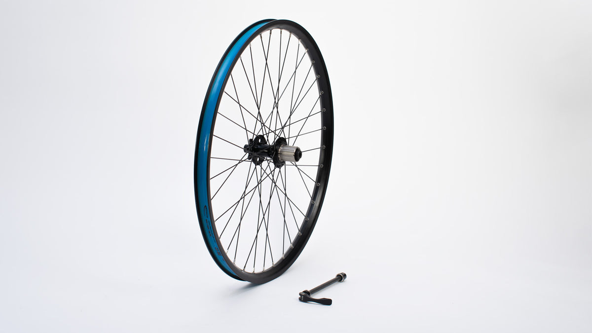 Bullitt achterwiel · FR32 · Novatech naaf 9/10/11speed 135mm axle · foto 1